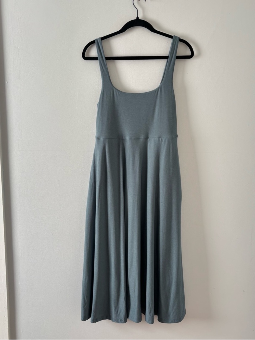 Beyond Yoga Featherweight At The Ready Square-Neck Midi Dress Pockets Stretch